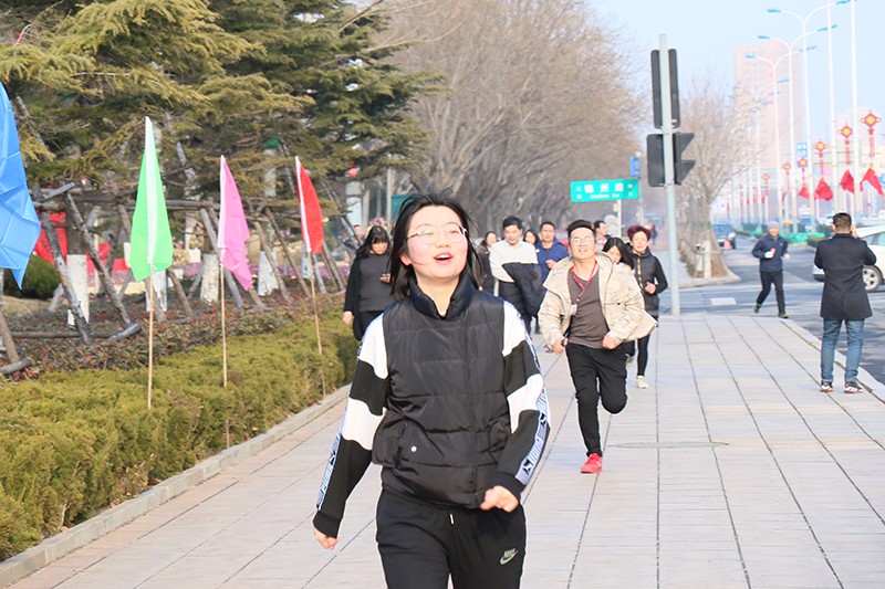 聯(lián)橋集團(tuán)2019春季越野賽燃情開賽(圖30)