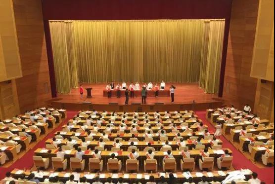 集團(tuán)黨委書記、董事長慕镕鍵被授予“山東省非公有制經(jīng)濟(jì)人士優(yōu)秀中國特色社會(huì)主義事業(yè)建設(shè)者”稱號(hào)