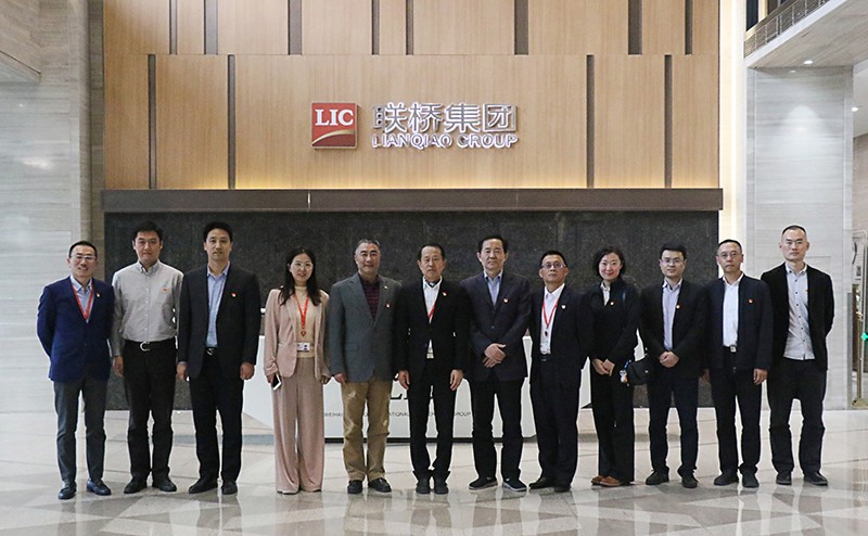 中國出口信用保險公司領(lǐng)導(dǎo)到聯(lián)橋集團調(diào)研(圖4)