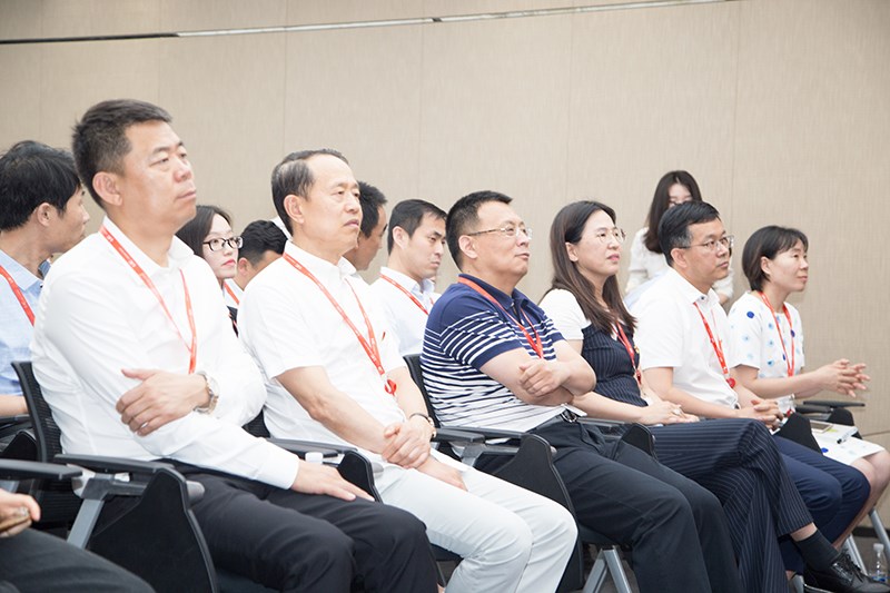 聯(lián)橋集團(tuán)黨委舉辦“光耀先鋒 薪火接力”啟動儀式(圖3)