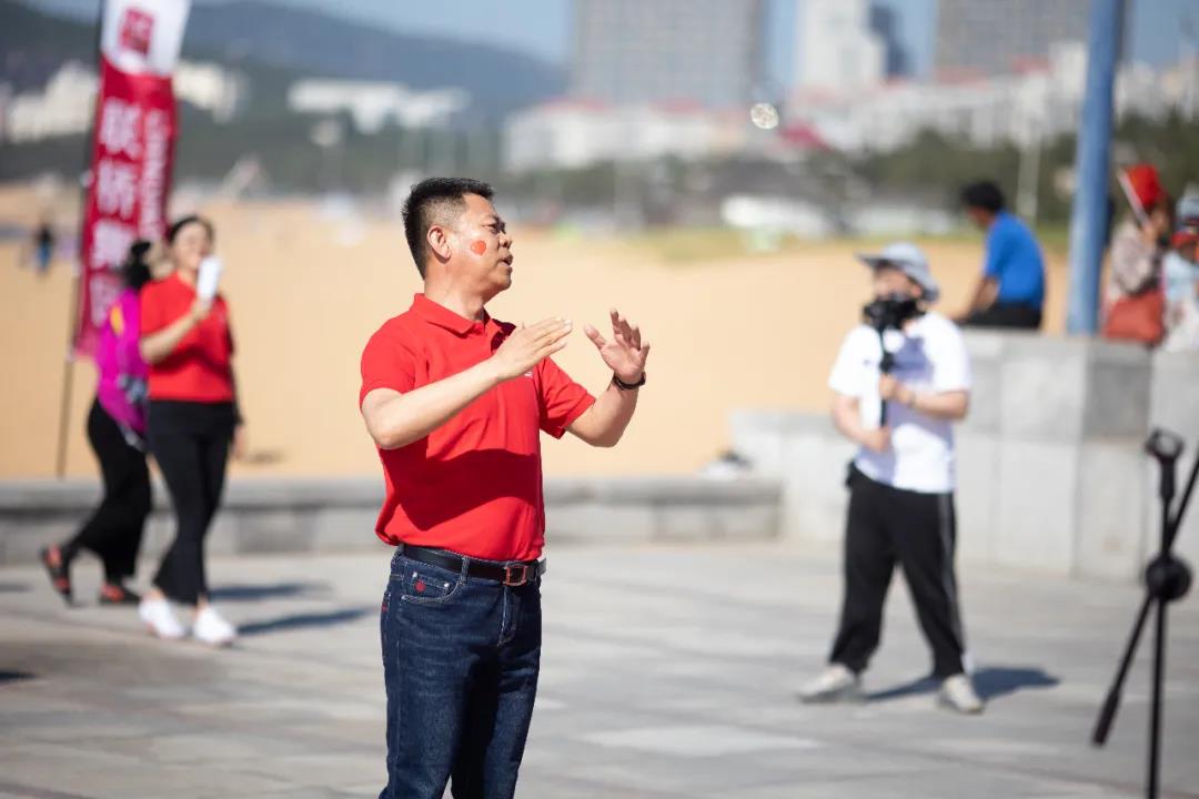 聯(lián)橋集團黨委舉辦“光耀先鋒·致敬力量”慶祝建黨100周年活動(圖4)